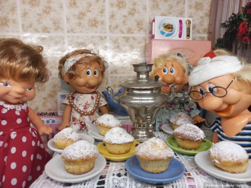 "Веселые картинки". Чай с кексиками