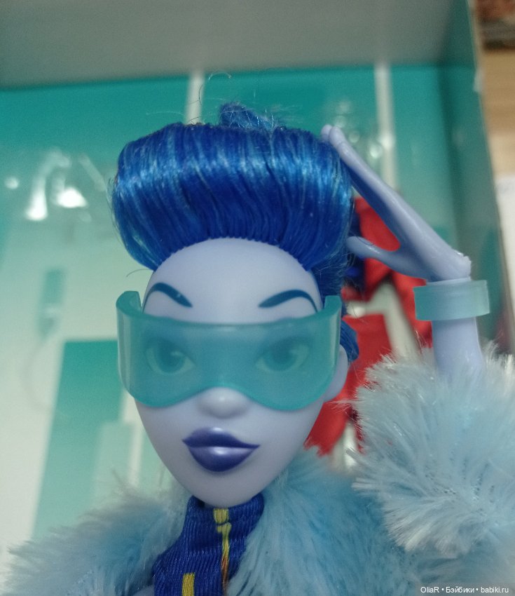 Обзор необычной куклы Fashion Yesss (фото 7)