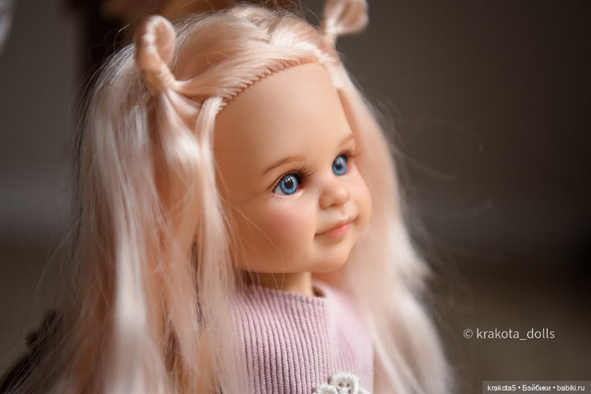 Розовласска Клё. Паола рейна