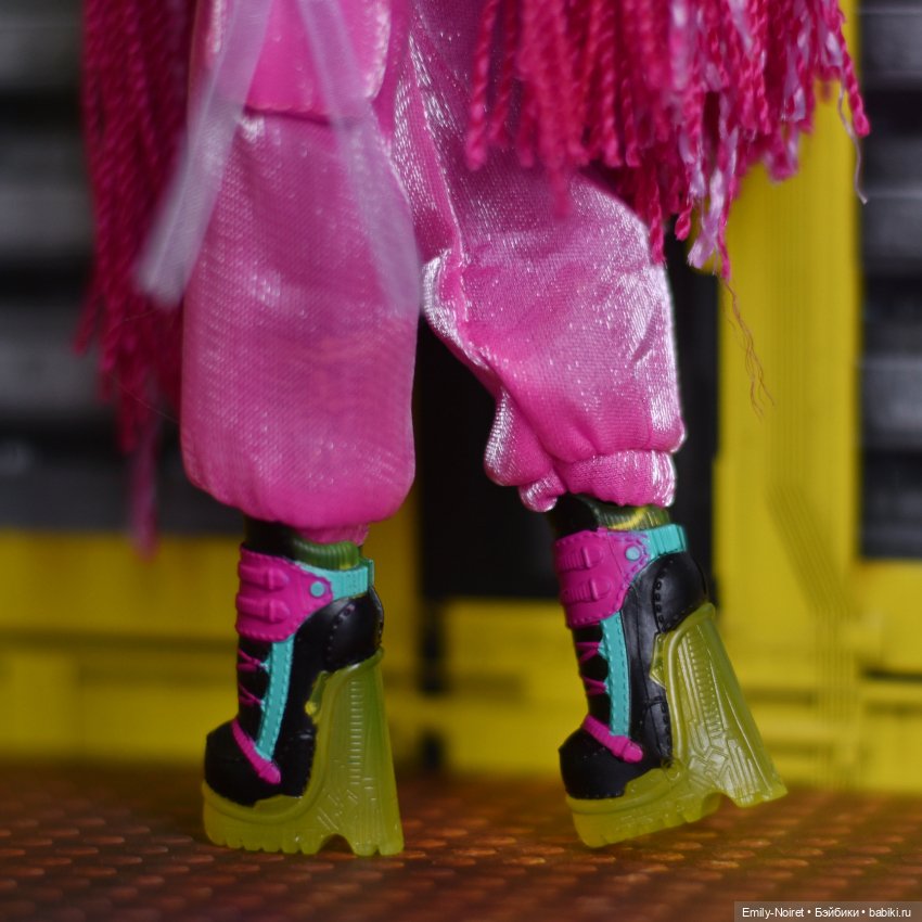 LOL OMG Dance Dance Dance Virtuelle (фото 7)