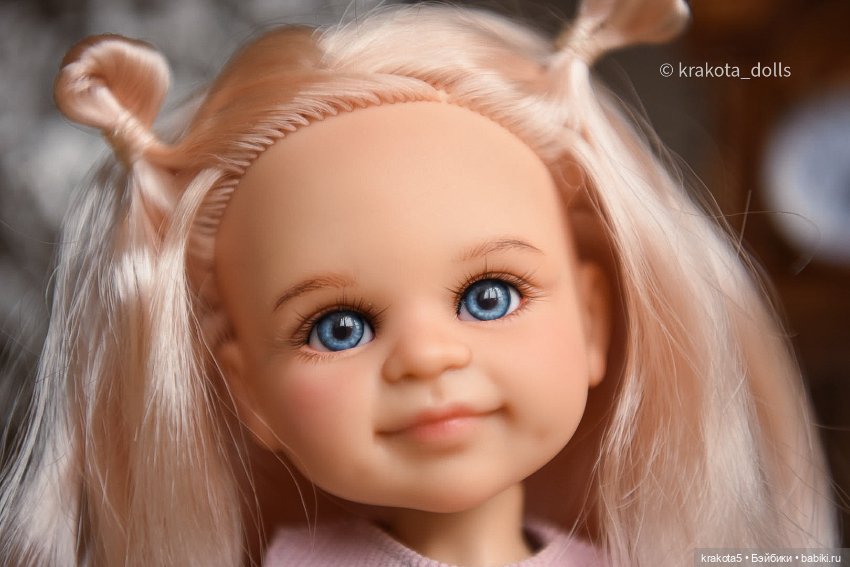 Розовласска Клё. Паола рейна