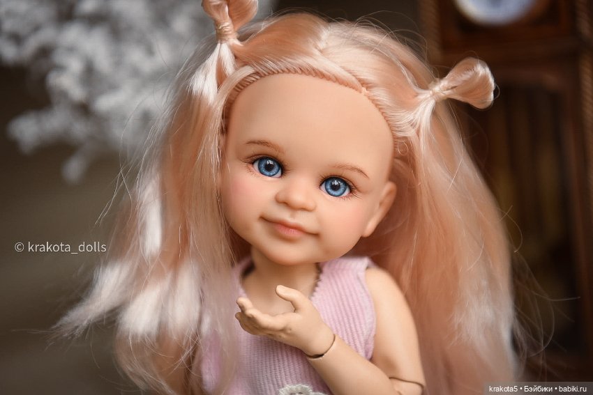 Розовласска Клё. Паола рейна