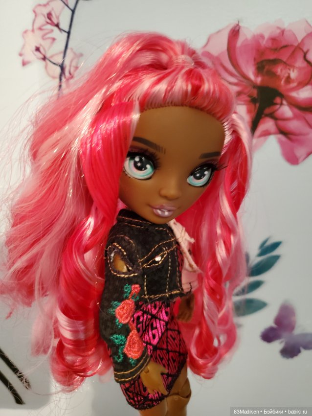 А я иду такая вся, в Дольче Габбана