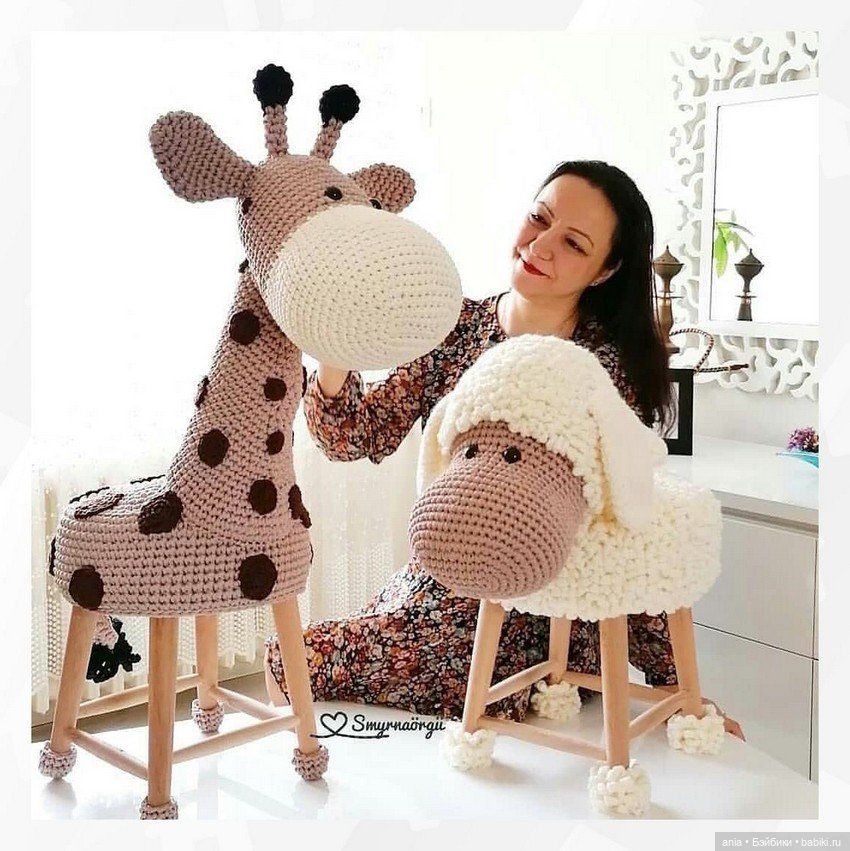 Чудные вязанные табуреточки