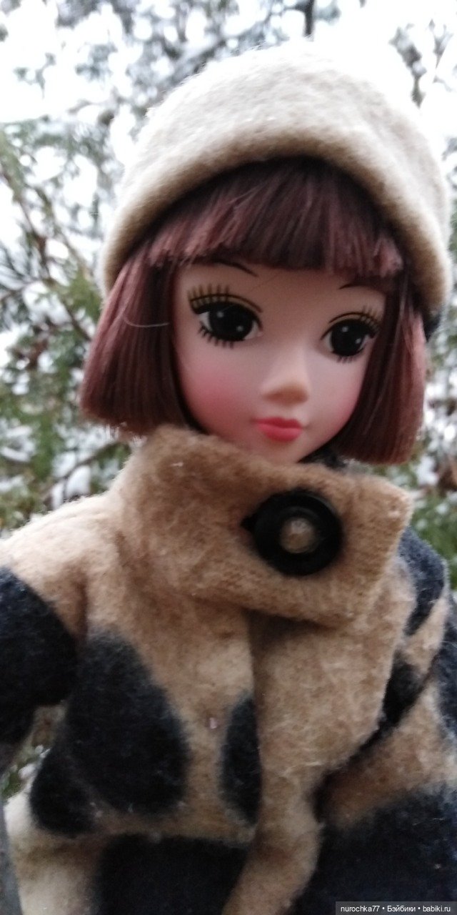 Первый снег. Прошлогодний