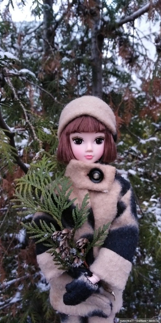 Первый снег. Прошлогодний