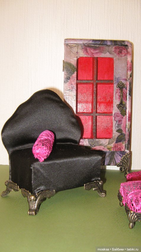 Диванчики — Мебель для кукол и домиков: фото