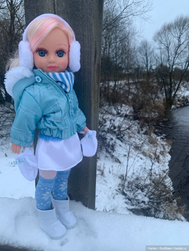 Серое, белое и голубое — Российские куклы Весна (фото 9)