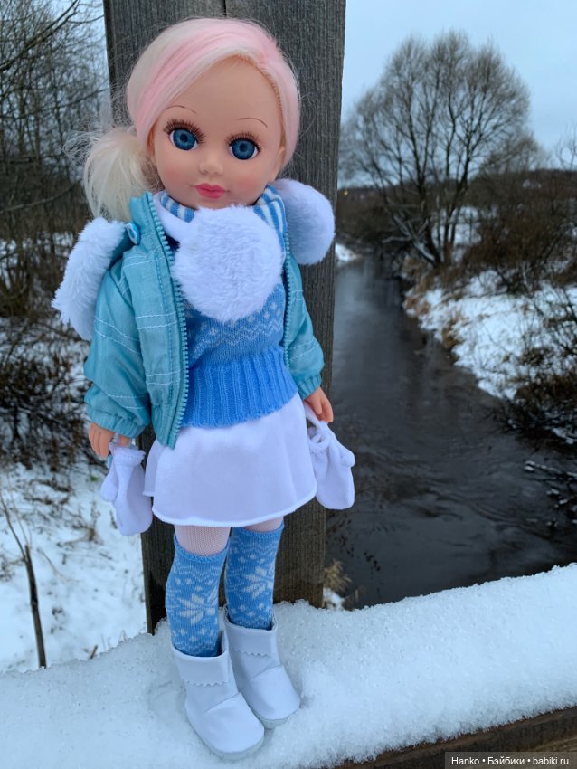 Серое, белое и голубое — Российские куклы Весна (фото 5)