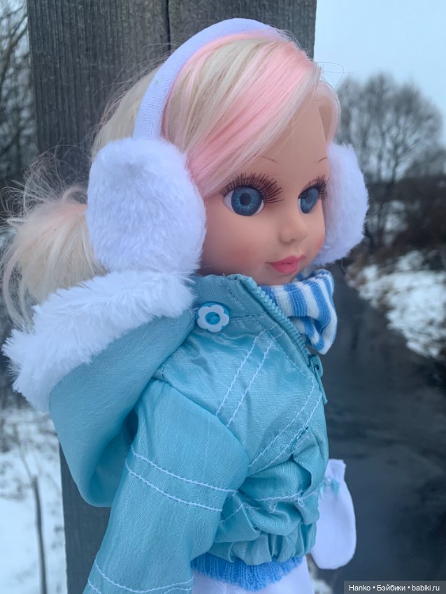 Серое, белое и голубое — Российские куклы Весна (фото 8)