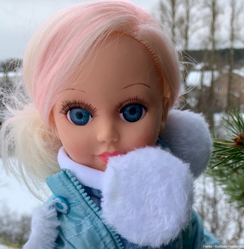 Серое, белое и голубое — Российские куклы Весна (фото 3)