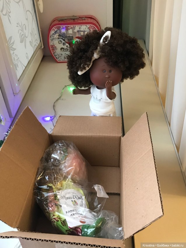 Ксю, приехала — Куклы Nines d'Onil (Нинес): Миа (Mia) (фото 2)