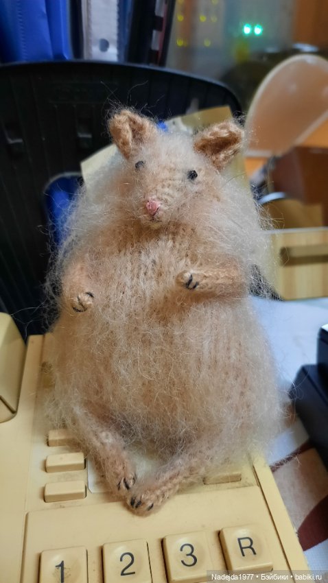 Новая работа хомячки — Вязаные игрушки и амигуруми: крючком