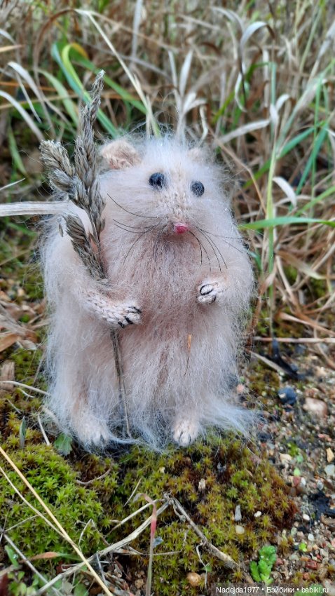 Новая работа хомячки — Вязаные игрушки и амигуруми: крючком