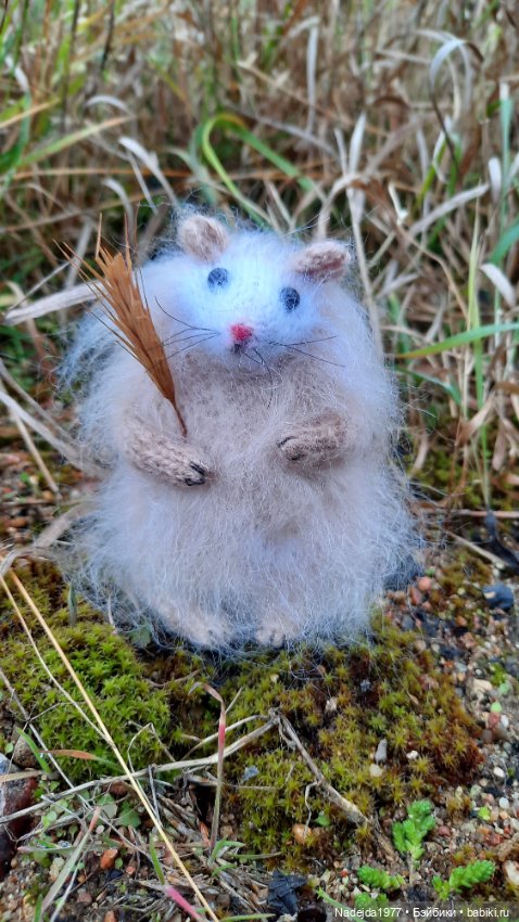 Новая работа хомячки — Вязаные игрушки и амигуруми: крючком