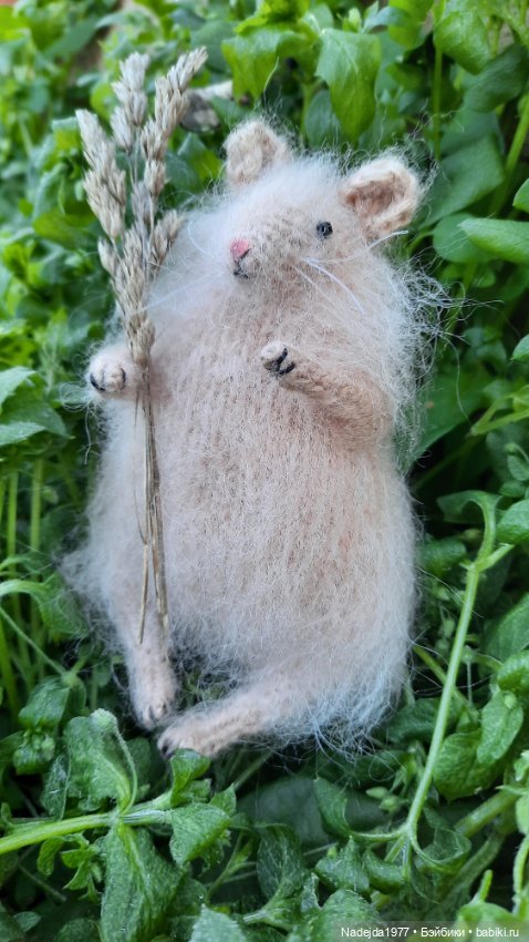 Новая работа хомячки — Вязаные игрушки и амигуруми: крючком