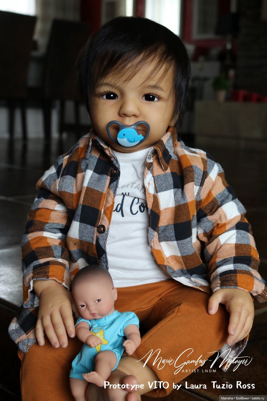 Vito скульптора Laura Tuzio-Ross, автор прототипа Marie Metayer