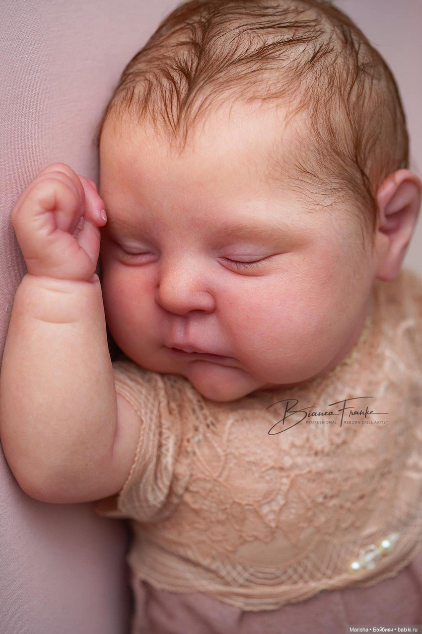 Peaches скульптора Cassie Brace, автор прототипа Bianca Franke (фото 6)