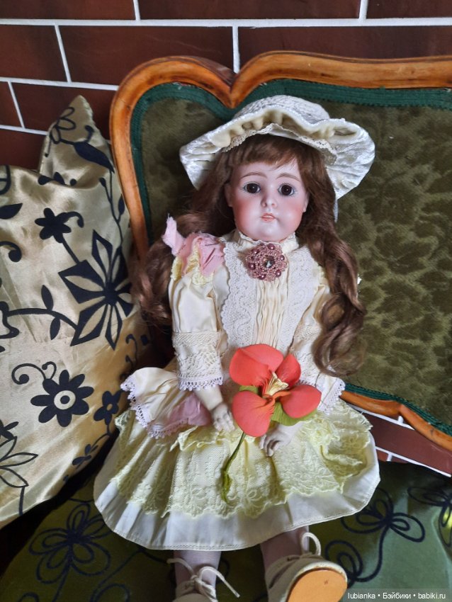 Моя первая антикварная кукла