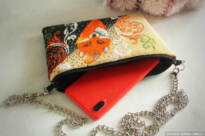 Сумочка из бисера тренд сезона (фото 3)