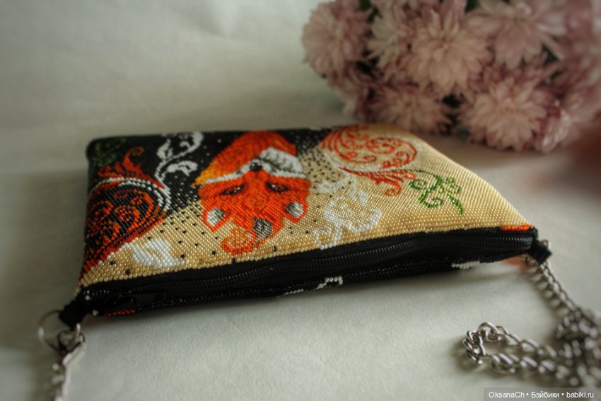 Сумочка из бисера тренд сезона (фото 4)