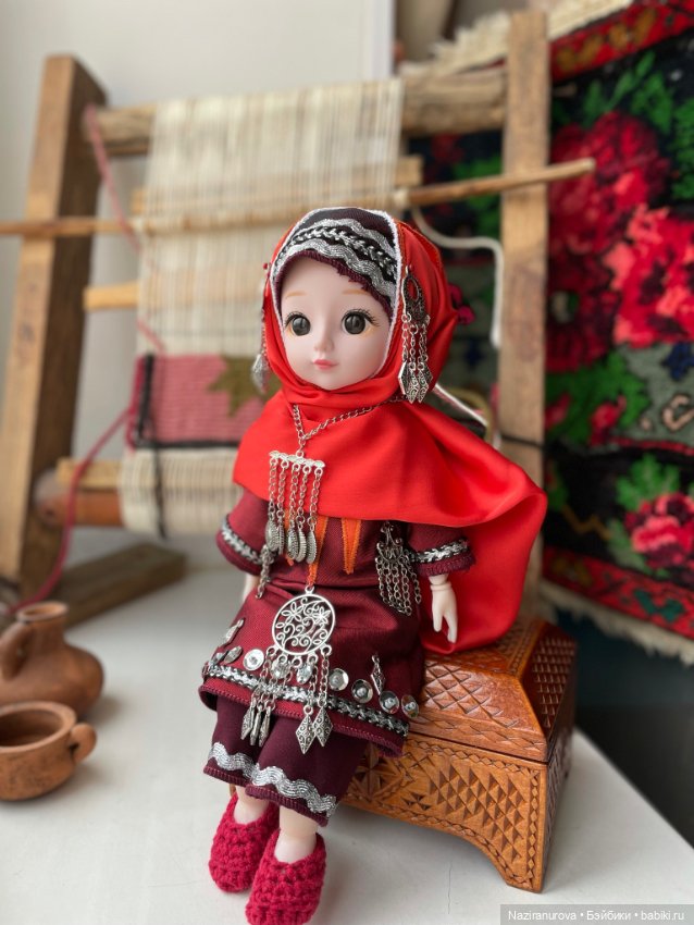 Куклы в национальных костюмах (фото 6)