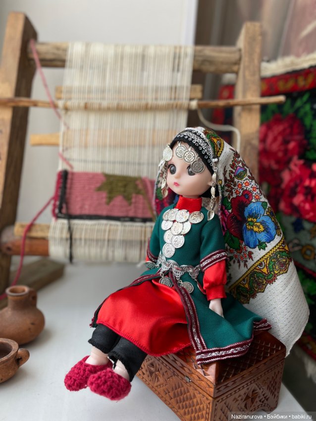 Куклы в национальных костюмах