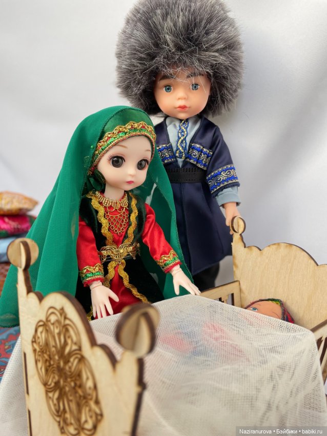Куклы в национальных костюмах (фото 2)