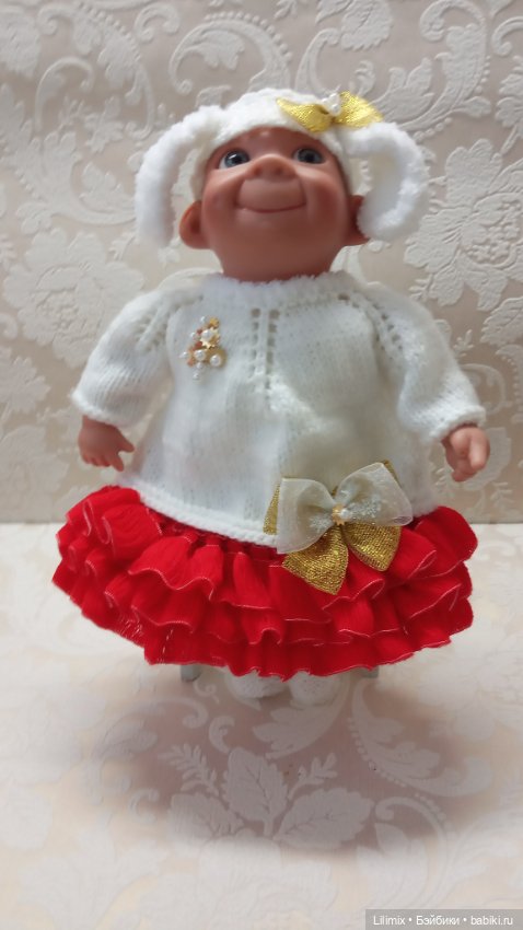 Зимняя коллекция в бело-красном цвете