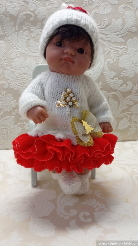 Зимняя коллекция в бело-красном цвете (фото 8)