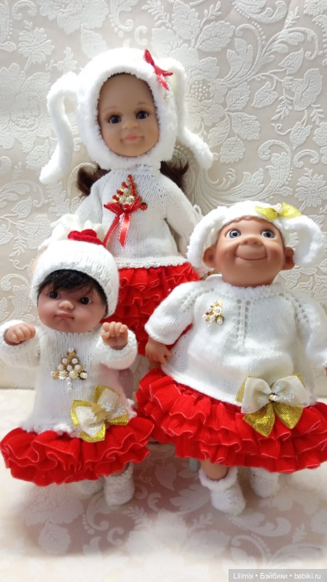 Зимняя коллекция в бело-красном цвете