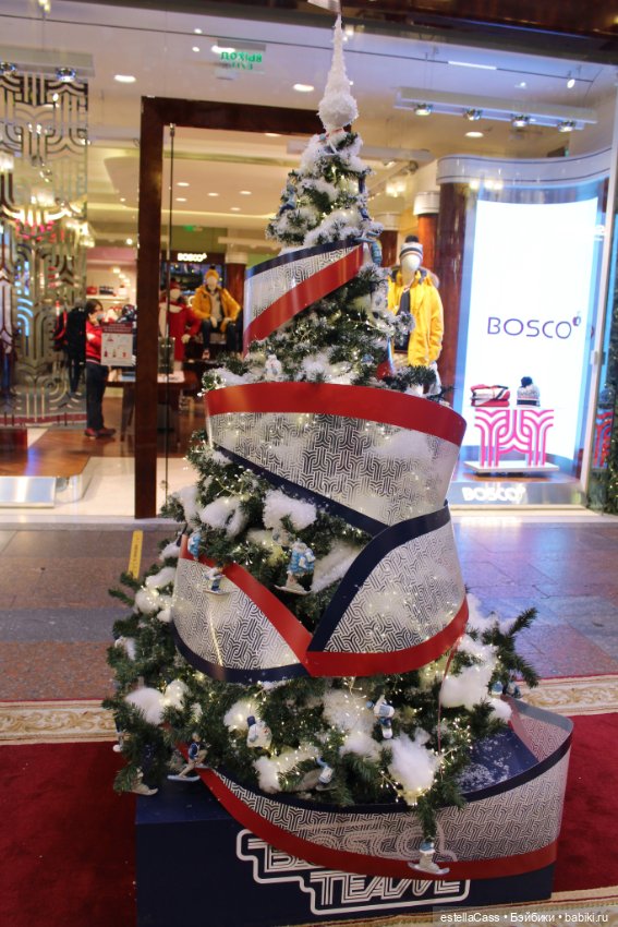 Тысяча и одна елка! ГУМ-2021