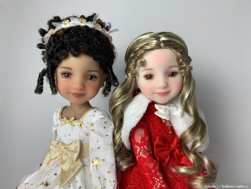 Рождественское волшебство начинается! Дженнифер и Скарлетт Ruby Red приехали