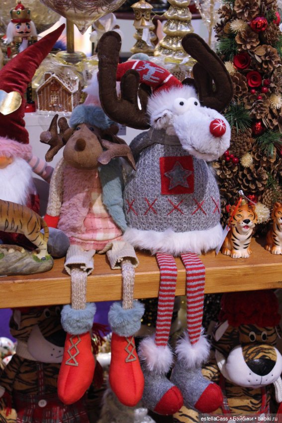 Тигр подкрадывается по снегу (фото 10)