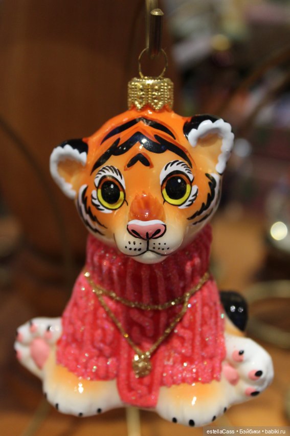 Тигр подкрадывается по снегу (фото 4)