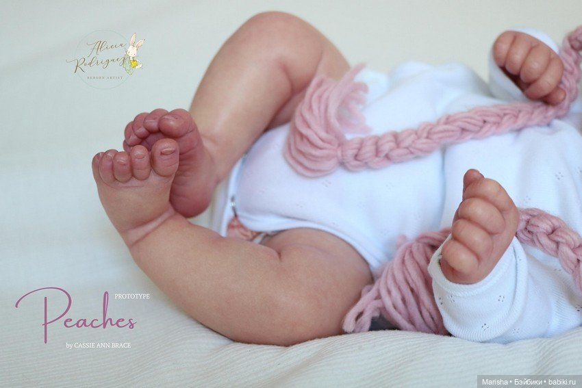 Peaches скульптора Cassie Brace, автор прототипа Alicia Rodriguez (фото 5)