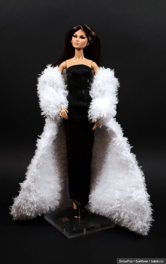 Белая драгоценность — Куклы Integrity Toys (Интегрити): Poppy Parker (фото 3)