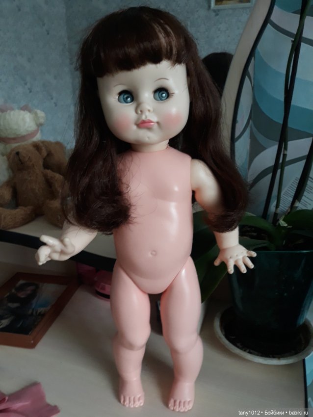 Обидеть куклу может каждый и даже ноги оторвать (фото 8)