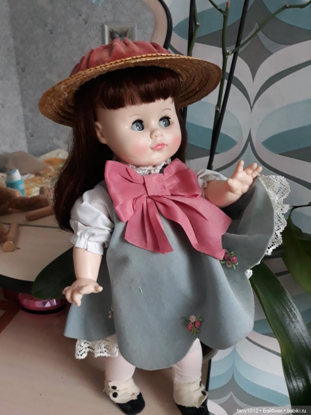 Обидеть куклу может каждый и даже ноги оторвать