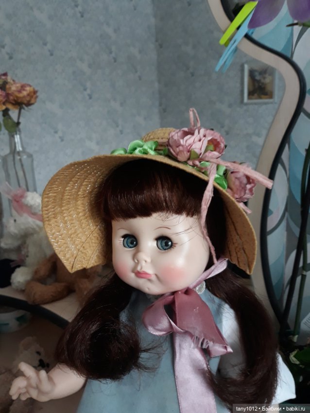 Обидеть куклу может каждый и даже ноги оторвать