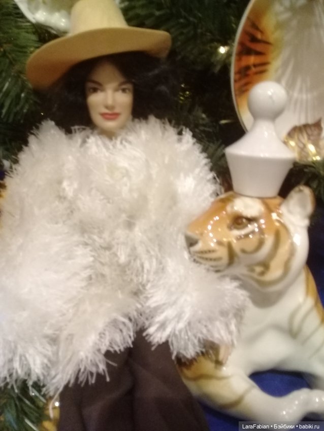 Жаклин на параде ёлок — Портретные куклы знаменитостей: звезды кино (фото 8)