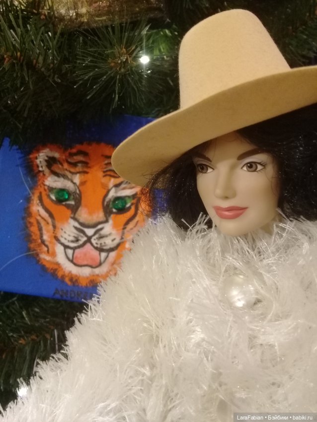 Жаклин на параде ёлок — Портретные куклы знаменитостей: звезды кино (фото 9)