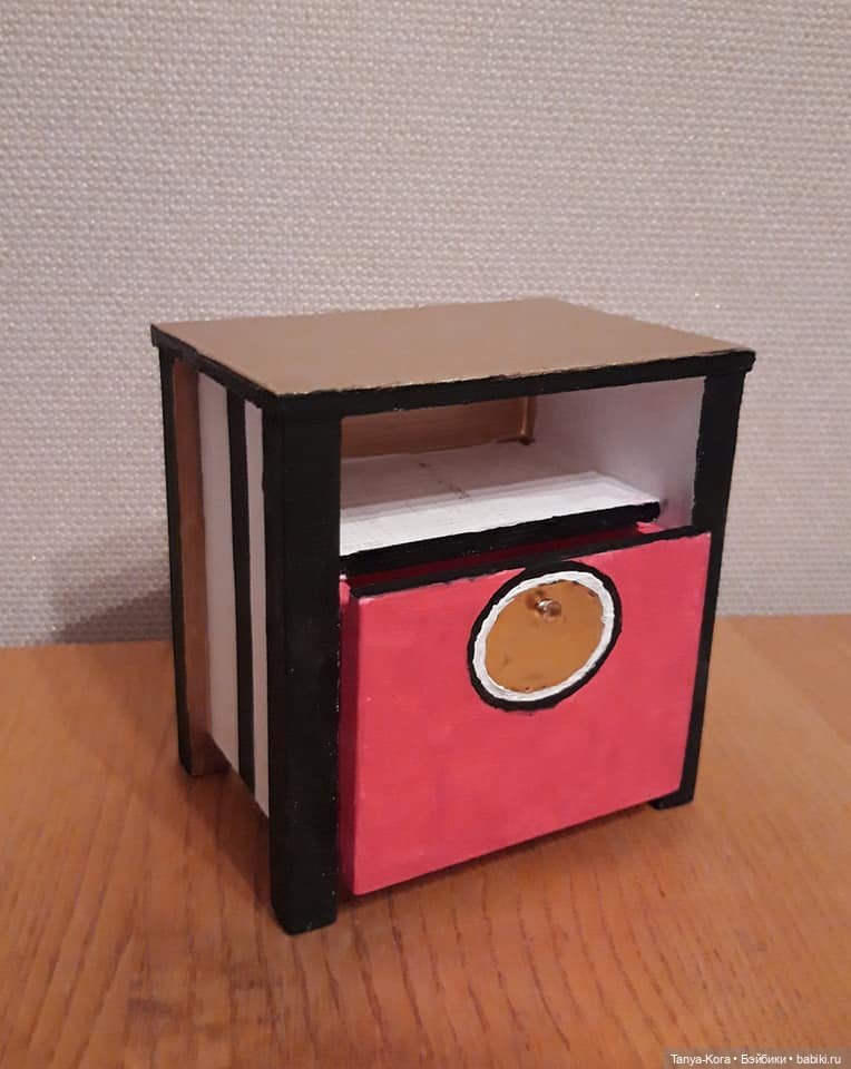 Тумбочка в стиле поп - арт (фото 2)