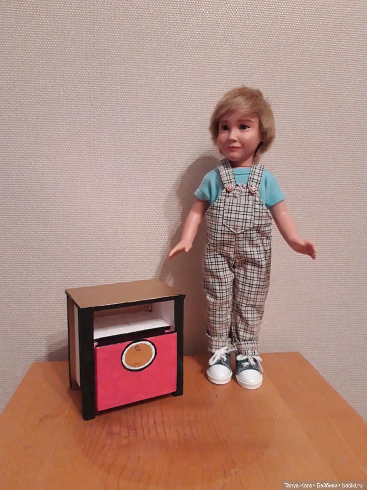 Тумбочка в стиле поп - арт (фото 3)