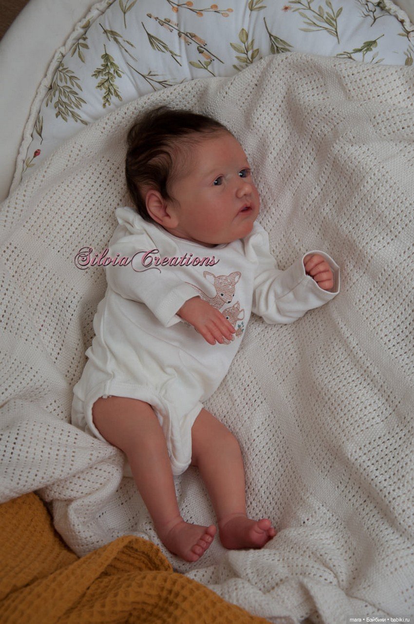 Dalal скульптора Ghadir AL Shirazi, автор прототипа Silvia Ezquerra