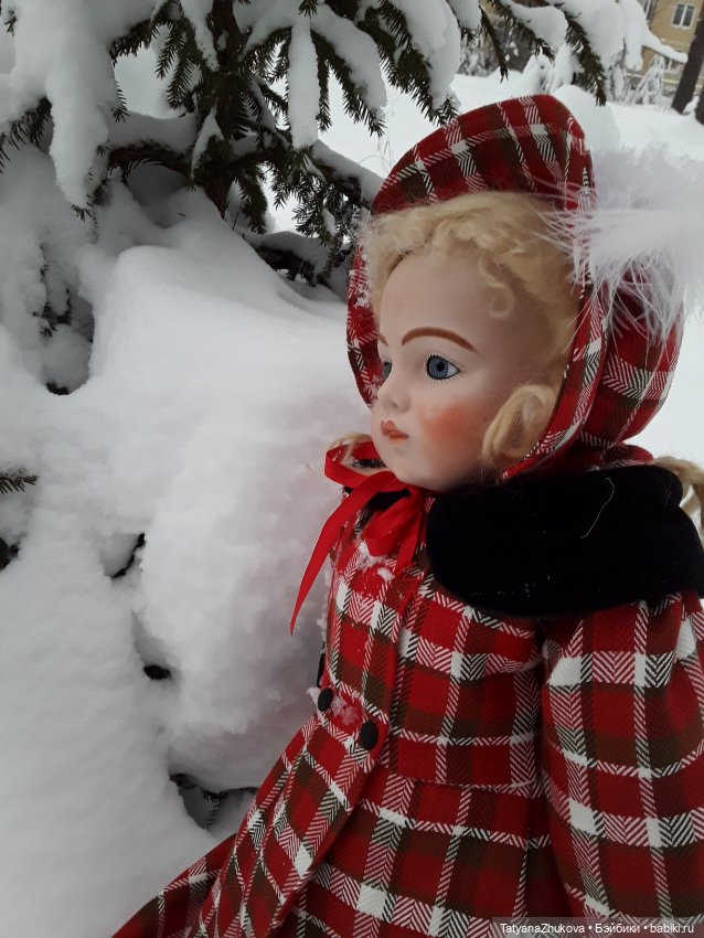 "Деревья в снегу утопают. Красива ты всё же, зима