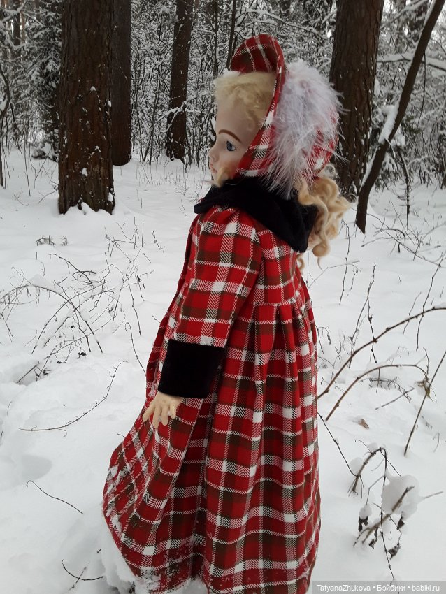 "Деревья в снегу утопают. Красива ты всё же, зима