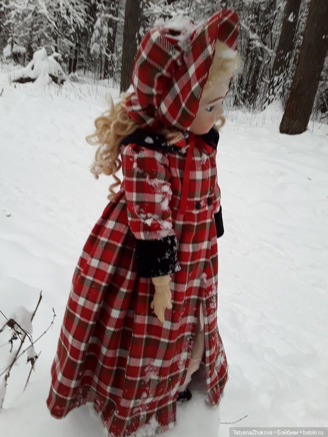 "Деревья в снегу утопают. Красива ты всё же, зима