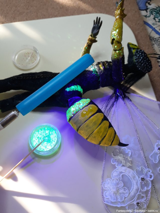 Завершаю блашинг авторской куклы Оса