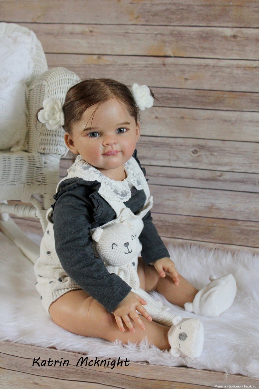 Asha скульптора Ping Lau, автор прототипа Katrin McKnight